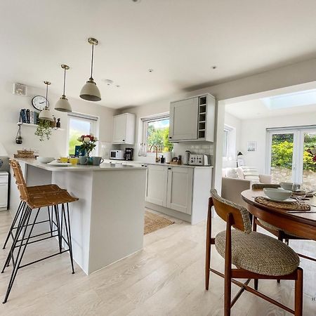 Seafeathers - Luxury Holiday Home With Sea Views Overcombe Exterior foto